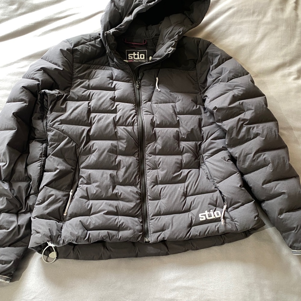 Stio Women’s Skillet Stretch Down Hooded Jacket, Boundary Black XS